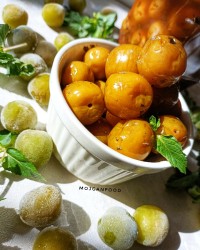 ترشی گوجه سبز