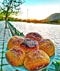 نان شیرمال مغزدار