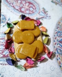 سوهان قم از دستور مامان پریا ورضا ممنونم عزیزم عالی بود