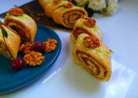 رول سیب و دارچین با مغزی گردو