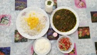 سلام دوستان عزیز بفرمائید نهار قرمه سبزی ?