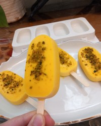 بستنی زعفرانی