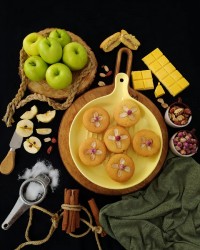 پای سیب و بادام زمینی