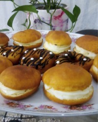 پیراشکی و دونات