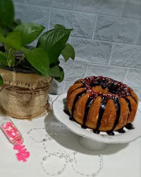 کیک وانیلی با روکش گاناش