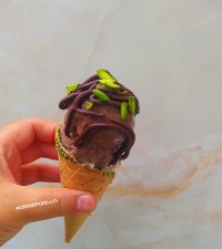 بستنی شکلاتی