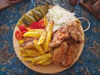 چیکن استریپس رستورانی