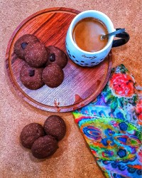 کوکی شکلاتی مغزدار