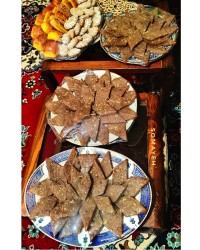 حلوا گردو (آغوز حلوا)