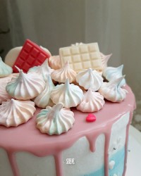 شیرینی پفکی مرنگ