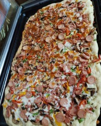 پیتــــزای خانوادگی