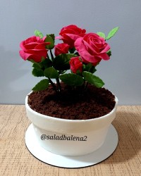 کیک گلدان گل رز شکری