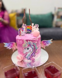 کیک تولد آیلین جانم?