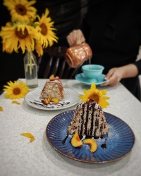 کیک گل محمدی