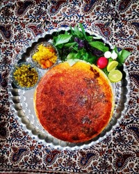 لایی پلو گوشت با ته دیگه ته چینی
