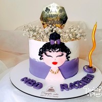 کیک زنونه فرفری