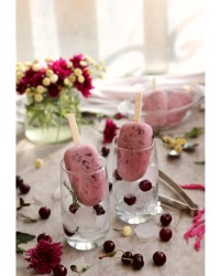 بستنی دو رنگ موز وگیلاس