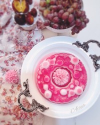 ژله توت فرنگی باشیر