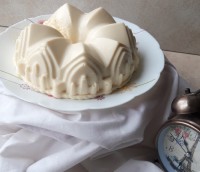 دسر شیر عسلی