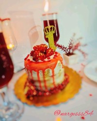 یک سالگی پیجم مبارک ورق بزنید