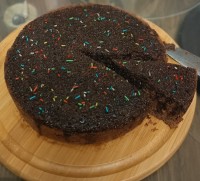 کیک سه سوته شکلاتی بدون فر