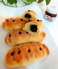 نان مغزدار شکلاتی.