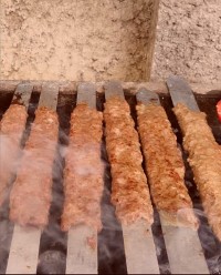 کباب کوبیده خونگی درباغ