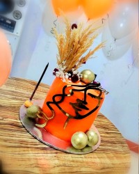 کیک خامه ای کیک تولد