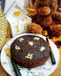 کیک شکلاتی بدون بگینگ پودر