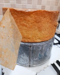 کیک اسفنجی بدون شیر،بکینگ پودر،روغن