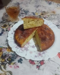 کیک خیس سیب و گلاب