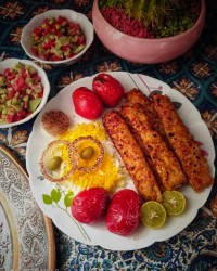 کوبیده مرغ پاپریکایی