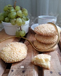 کلوچه کنجدی