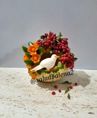 پرنده با شلغم