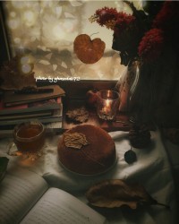 تصور کن خدا با اون عظمتش دوست داره :)