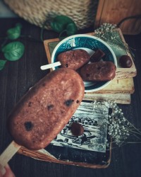 بستنی موزی شکلاتی