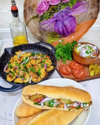ساندویج با نون باگت خونگی