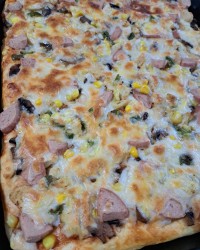 پیتزا خوشمزه باخمیر خودم پز