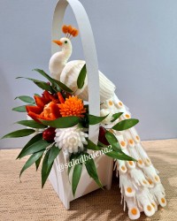 طاووس با ترب