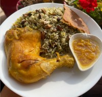 پسته پلو با مرغ زعفرونی