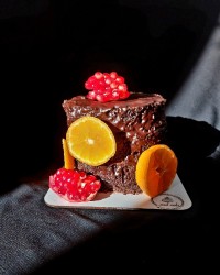 کیک شکلاتی (تقدیمی)