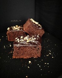 کیک شکلاتی پنبه ای