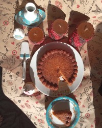 کیک هویچ و گردو