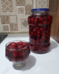 کمپوت آلبالو