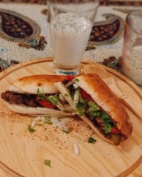 لقمه کباب کوبیده