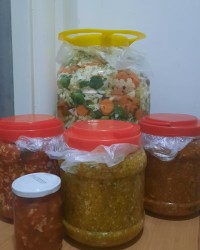 ترشیجات ترشی بندری . لیته.گوجه.شور
