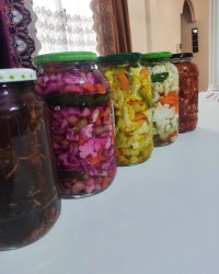 ترشی و شور امسالم ?