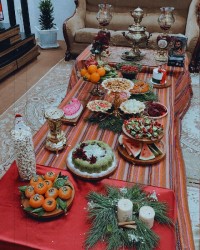 سفره یلداییمون