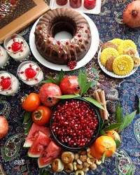 میز یلدا ۱۴۰۲