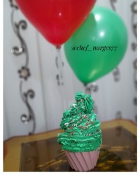کیک اسفنجی (با سه قلم مواد)